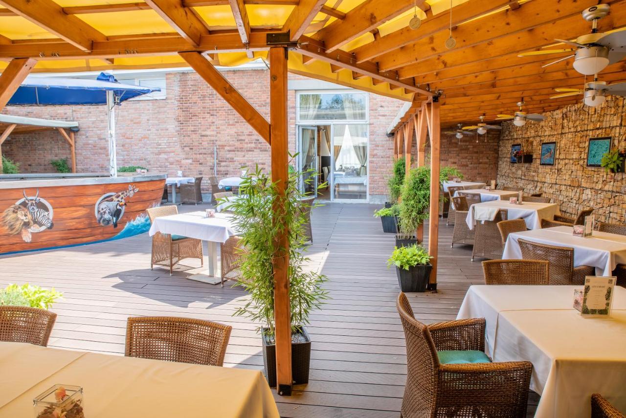 Restaurant & Design Hotel Noem Arch Брно Экстерьер фото